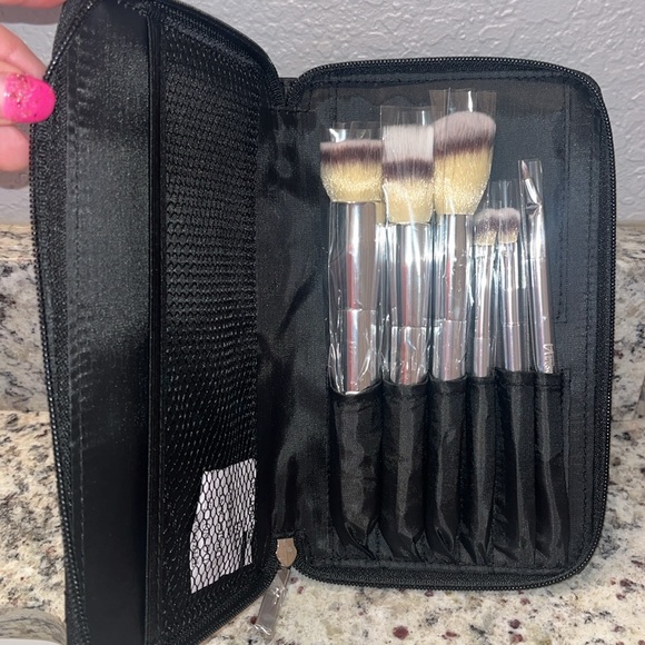 IT Brushes from Ulta - Picture 5 of 5